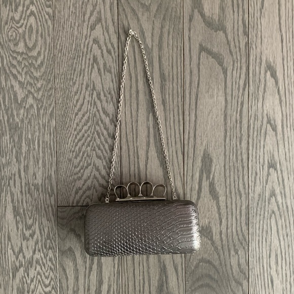 Beautiful Clutch Expressions NYC💕 - Picture 2 of 5